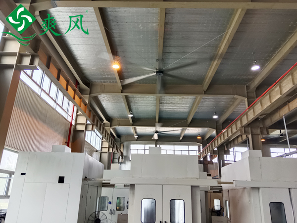 大型機(jī)械加工車間用永磁7.3米工業(yè)大吊扇通風(fēng)降溫能耗低